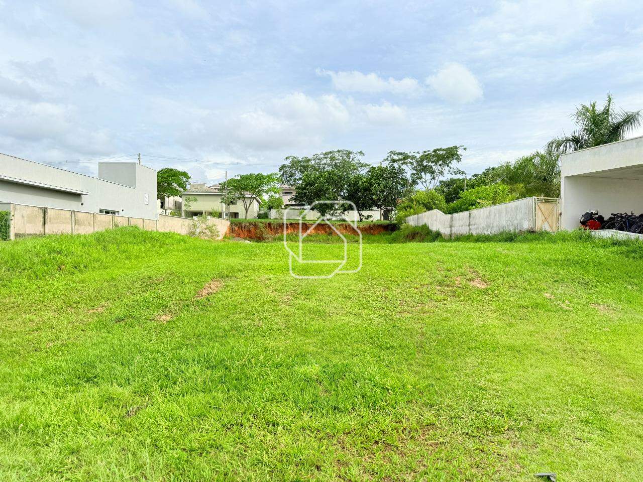 Terreno à venda em Salto - SP - Condomínio Fazenda Palmeiras Imperiais: 