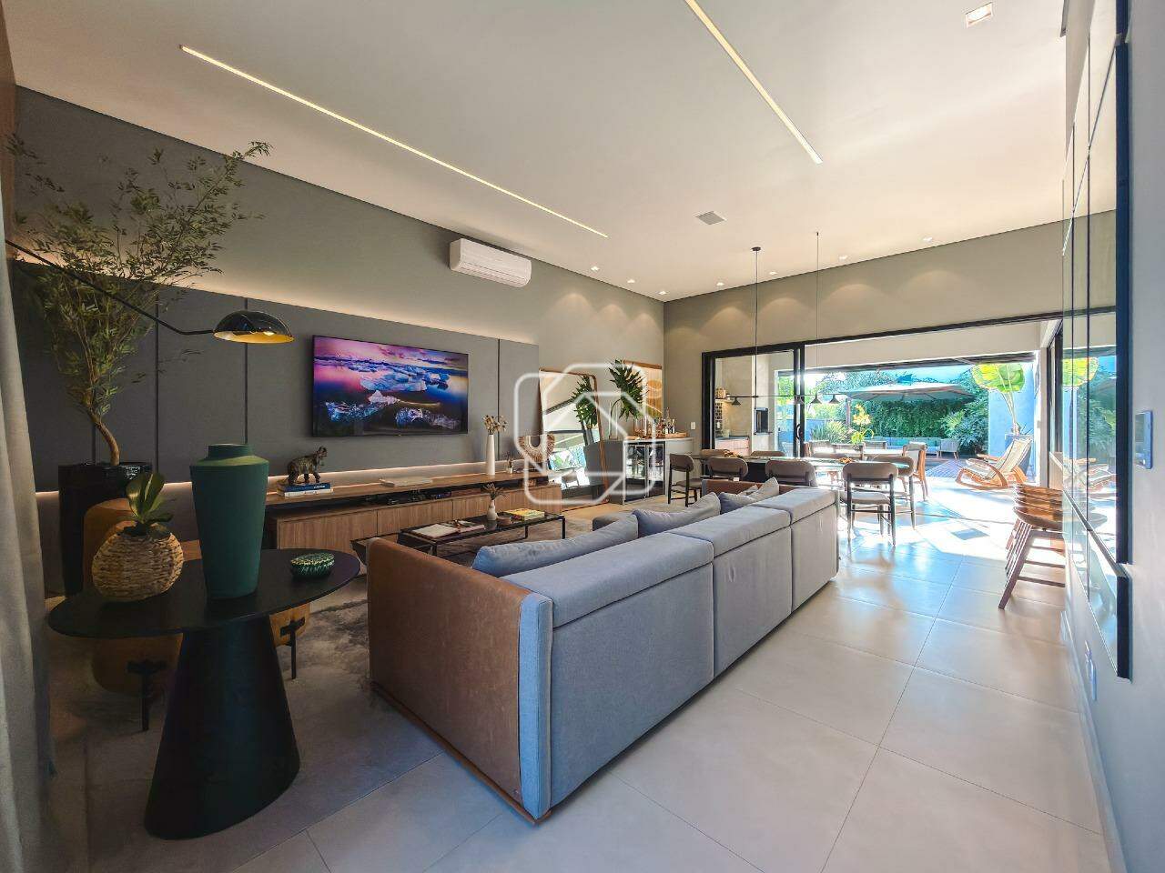 Casa de Condomínio à venda em Indaiatuba - SP - Helvetia Park: Sala de estar