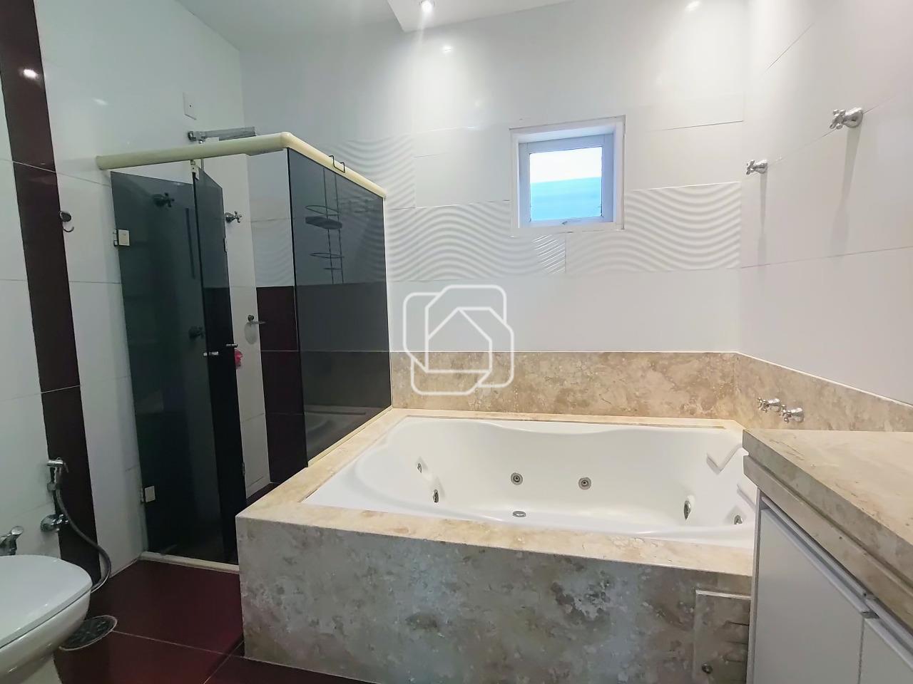 Casa de Condomínio à venda em Itu - SP - Condomínio Parque do Varvito: Banheiro da Suíte