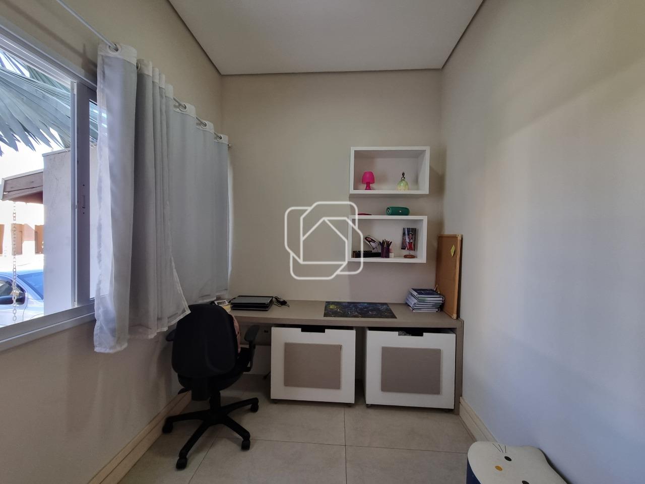 Casa de Condomínio à venda em Indaiatuba - SP - Residencial Beira da Mata: Escritório