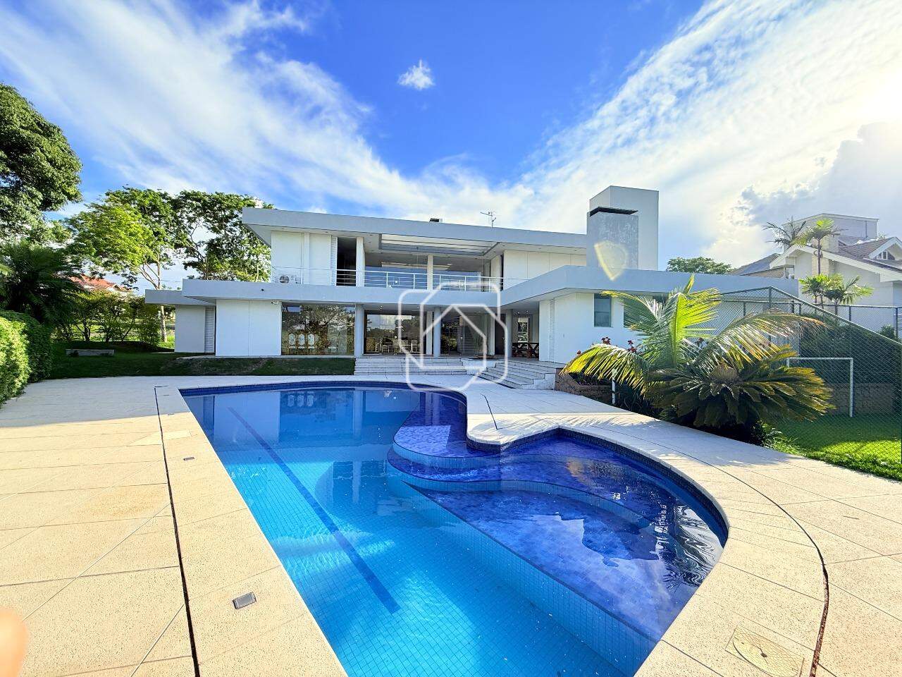 Casa de Condomínio à venda em Salto - SP - Haras Paineiras: 