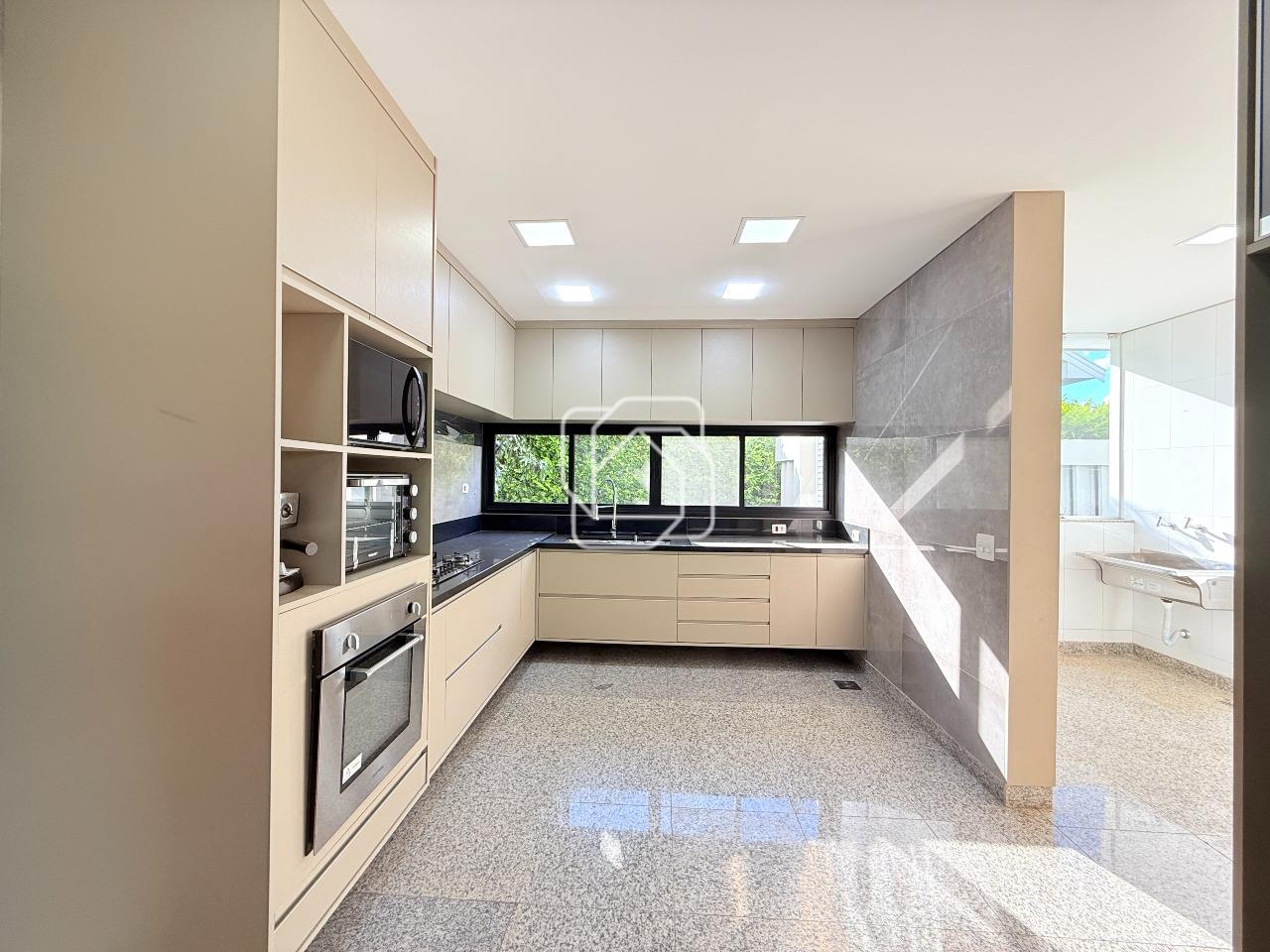 Casa de Condomínio à venda em Salto - SP - Haras Paineiras: