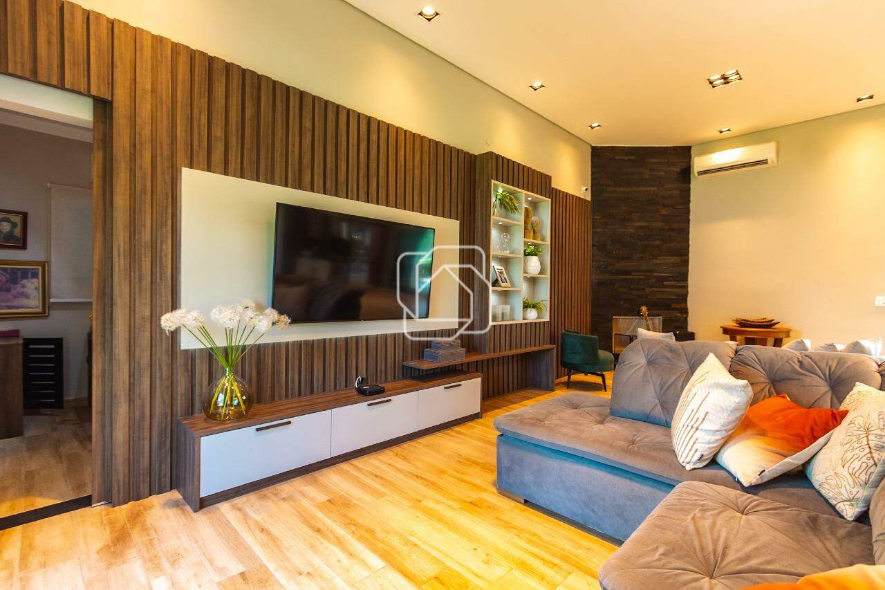 Casa de Condomínio à venda em Indaiatuba - SP - Recanto dos Pássaros: Sala de TV