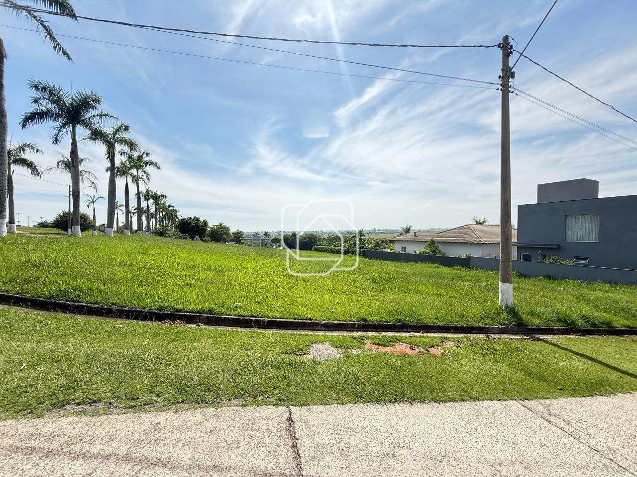 Terreno à venda em Salto - SP - Condomínio Fazenda Palmeiras Imperiais: 