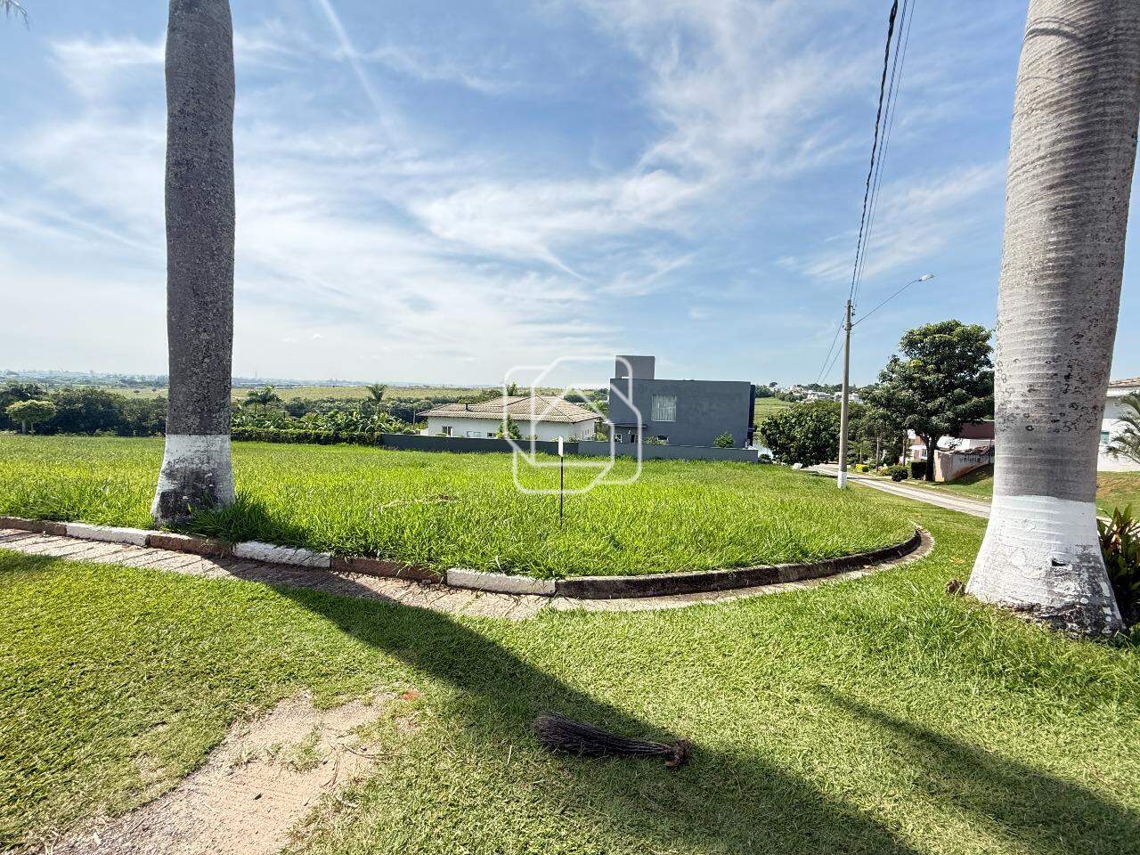 Terreno à venda em Salto - SP - Condomínio Fazenda Palmeiras Imperiais: 