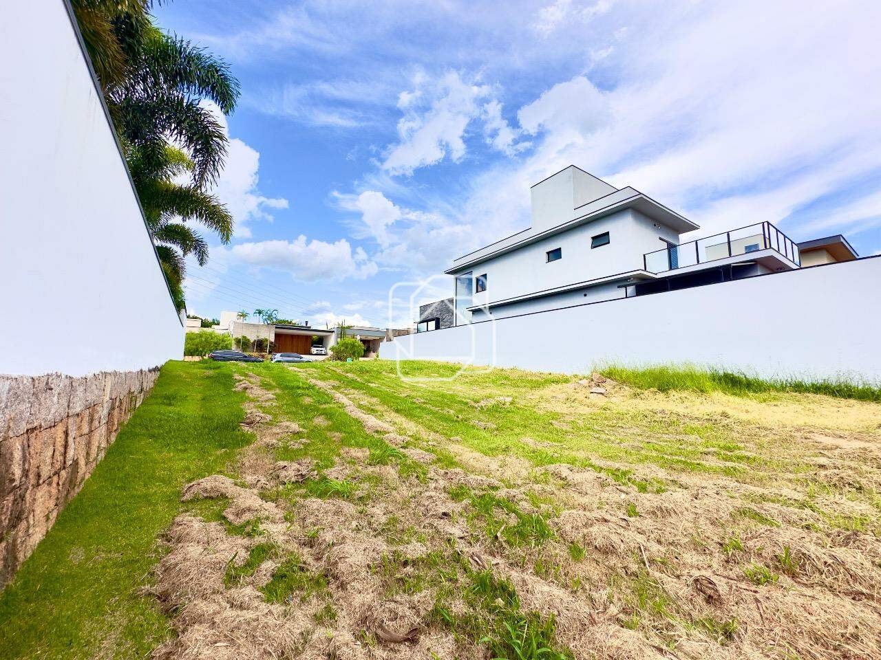 Terreno à venda em Itu - SP - Condomínio Villas do Golfe: 