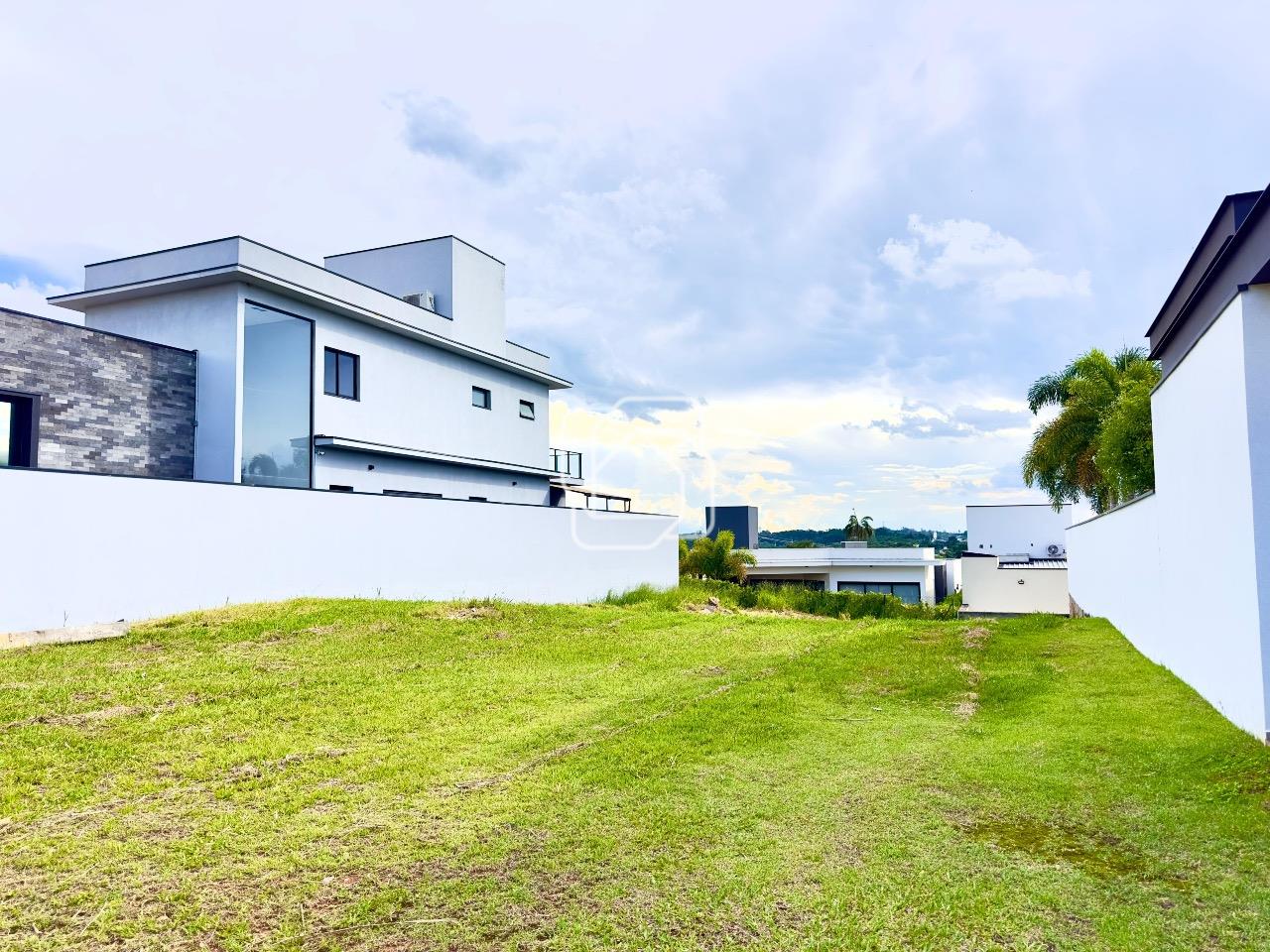 Terreno à venda em Itu - SP - Condomínio Villas do Golfe: 