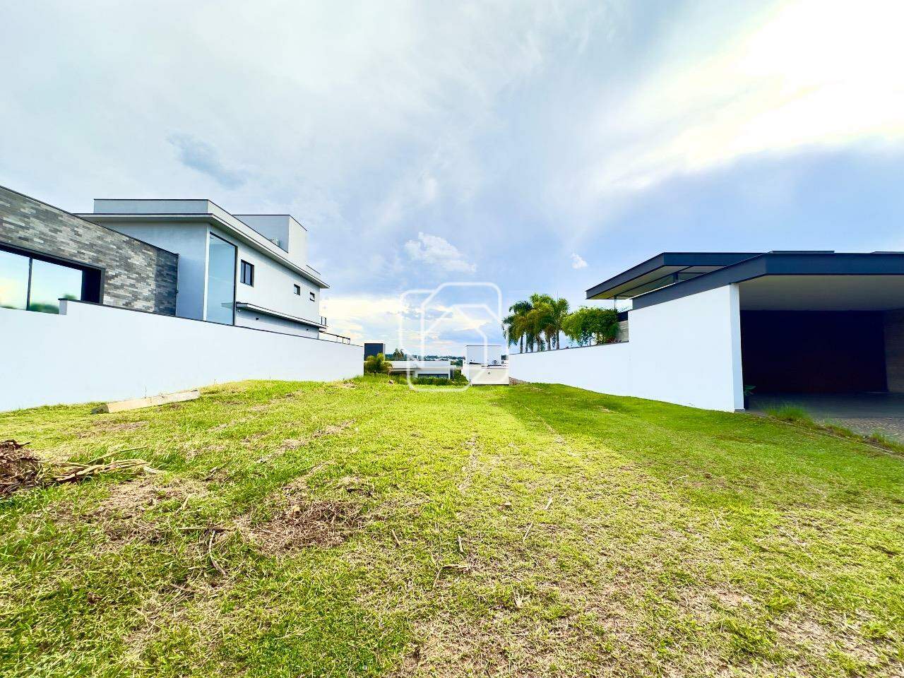Terreno à venda em Itu - SP - Condomínio Villas do Golfe: 