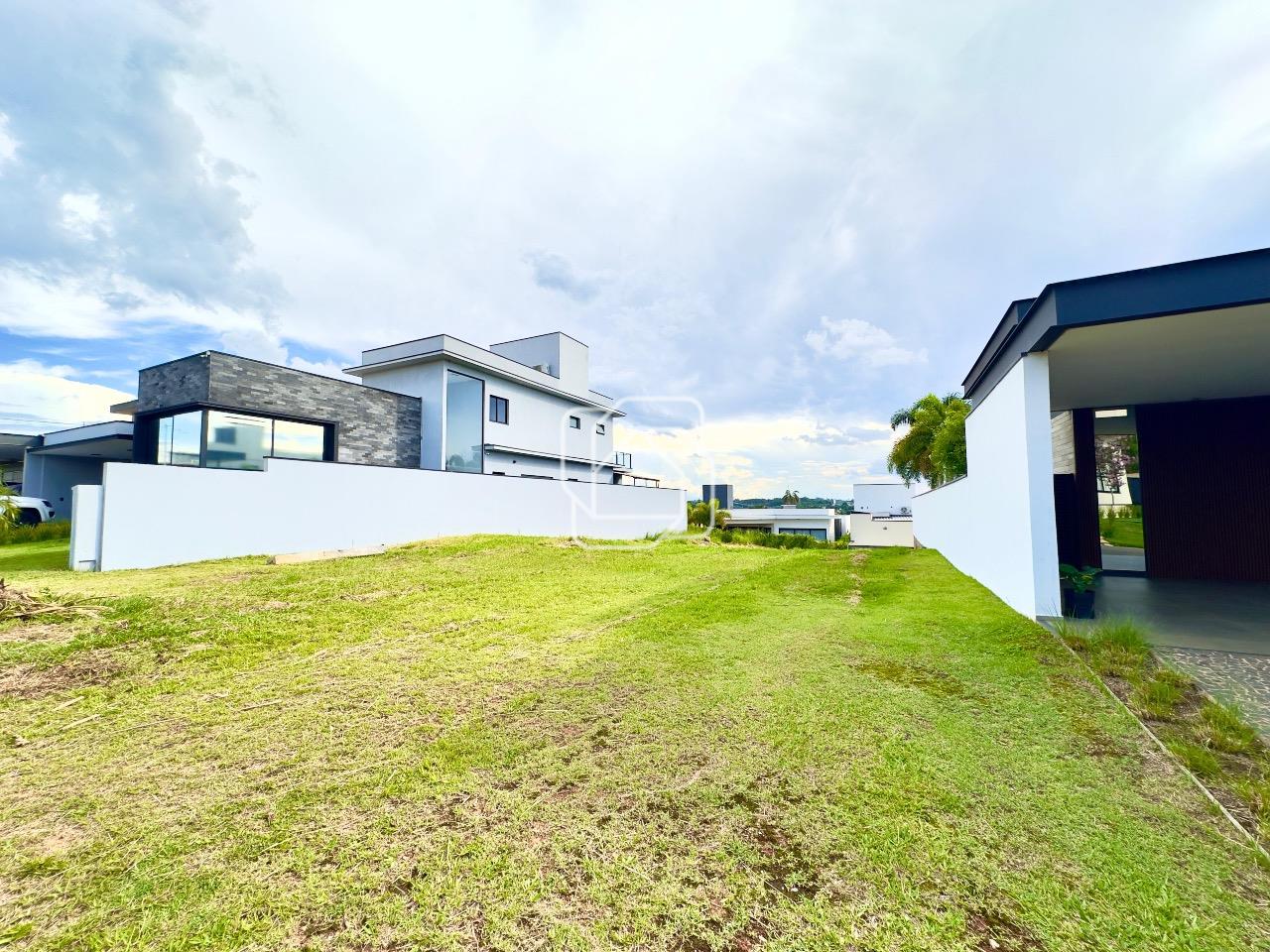 Terreno à venda em Itu - SP - Condomínio Villas do Golfe: 