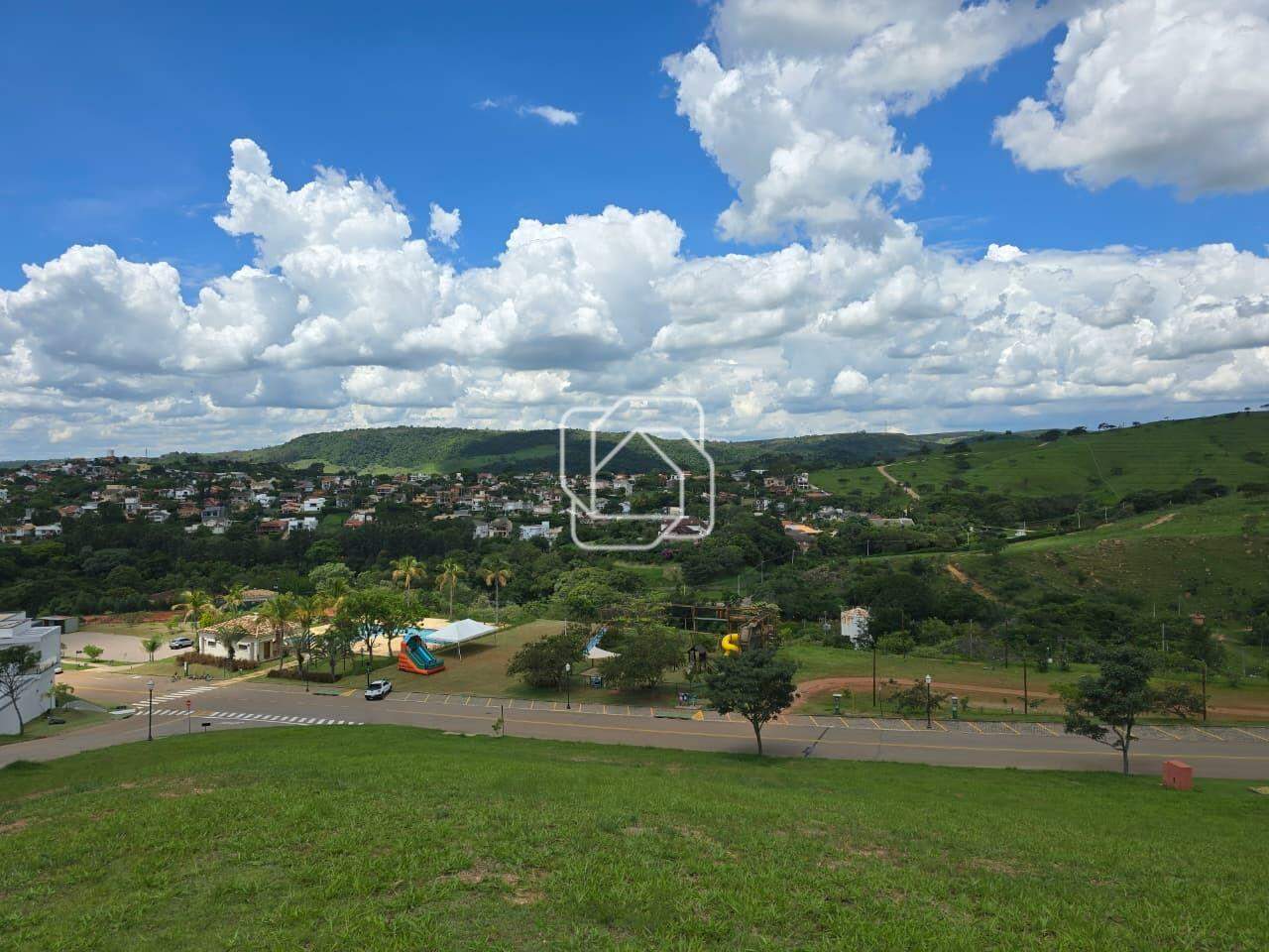 Terreno à venda em Itu - SP - Residencial Parque Campos de Santo Antônio II: 