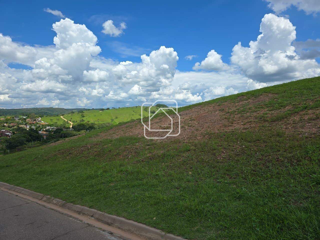 Terreno à venda em Itu - SP - Residencial Parque Campos de Santo Antônio II: 