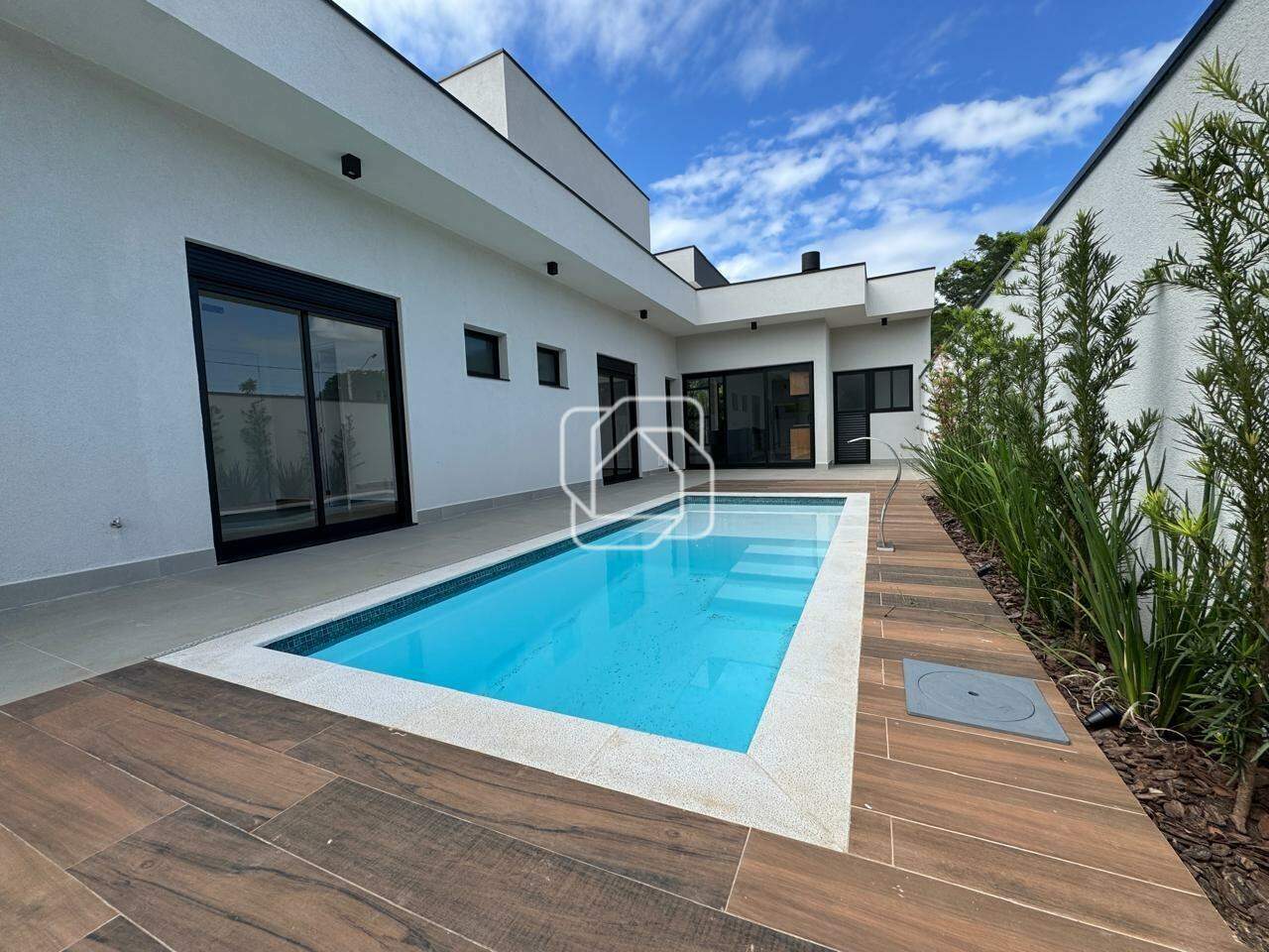 Casa de Condomínio à venda em Salto - SP - Residencial Costa das Areias II: 