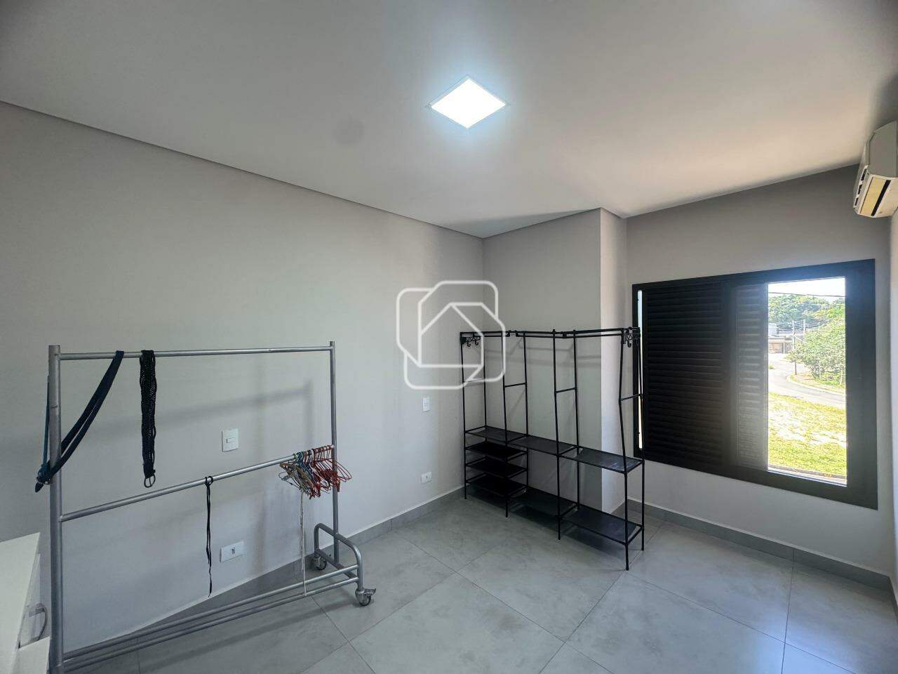 Casa de Condomínio para aluguel em Salto - SP - Portal dos Bandeirantes: