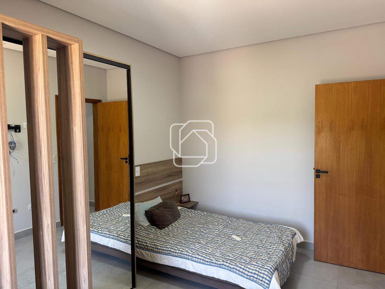 Casa de Condomínio para aluguel em Salto - SP - Portal dos Bandeirantes: