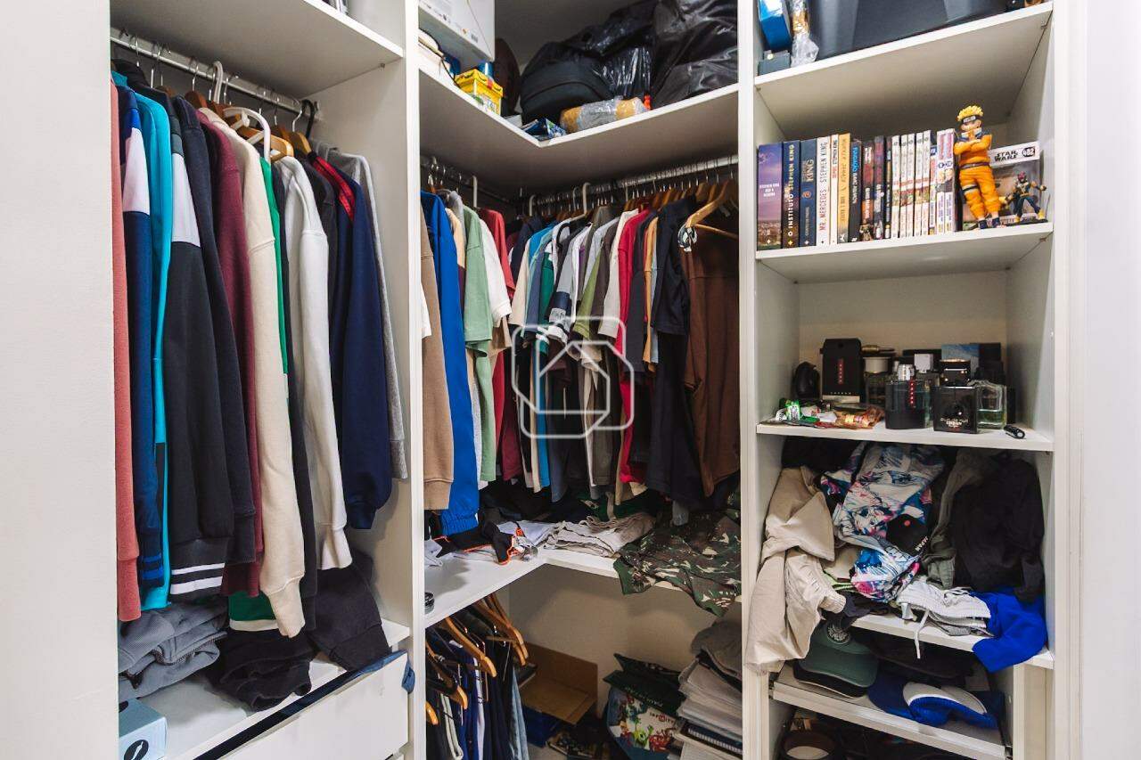 Casa de Condomínio à venda em Indaiatuba - SP - Vale das Laranjeiras: Closet