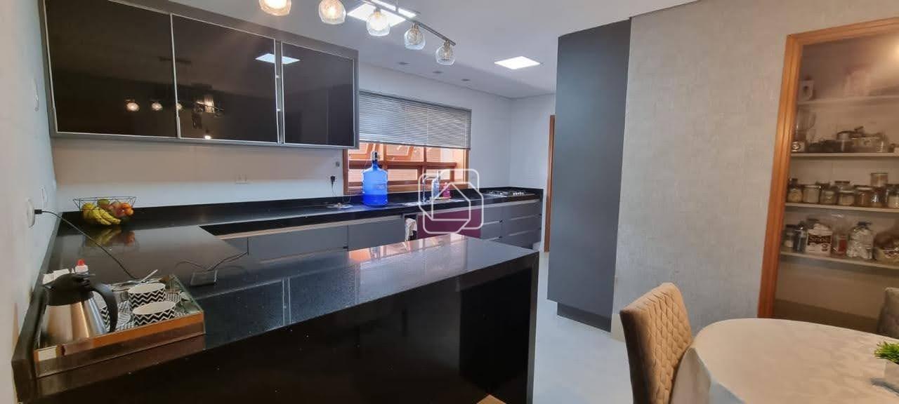 Casa de Condomínio à venda em Indaiatuba - SP - Lagos de Shanadu: Cozinha