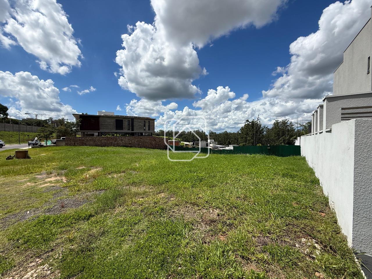 Terreno à venda em Indaiatuba - SP - Parque Villa dos Pinheiros: Visão geral do terreno