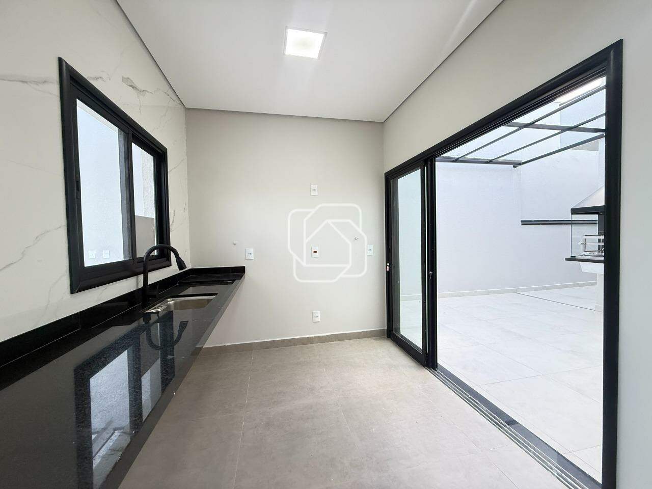 Casa de Condomínio à venda em Salto - SP - Village Moutonnée: 