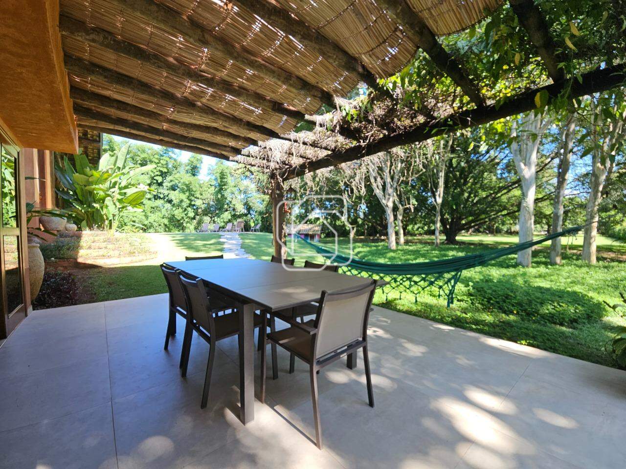 Casa de Condomínio à venda em Indaiatuba - SP - Recanto dos Pássaros: Varanda