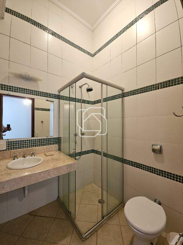 Casa de Condomínio à venda em Indaiatuba - SP - Recanto dos Pássaros: Banheiro