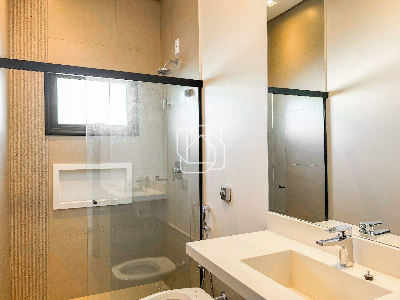 Casa de Condomínio para aluguel em Itu - SP - Condomínio Residencial Mont Blanc: Banheiro