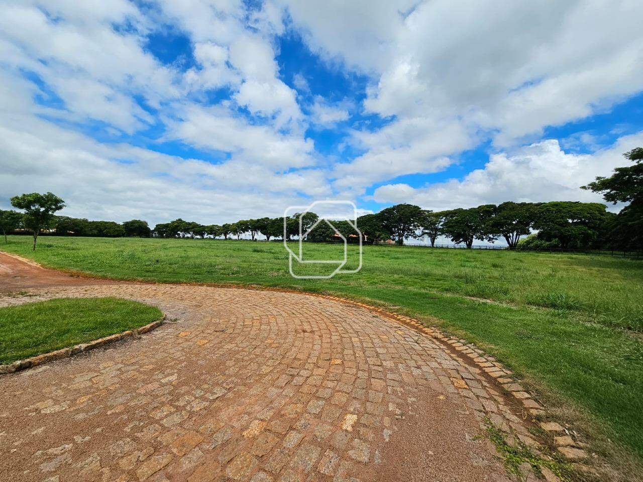 Terreno à venda em Monte Mor - SP - Haras Larissa: Visão geral do terreno