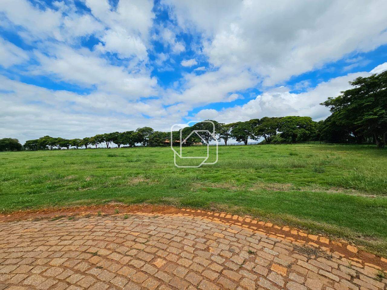 Terreno à venda em Monte Mor - SP - Haras Larissa: Visão geral do terreno
