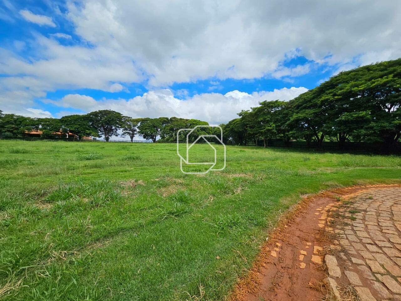 Terreno à venda em Monte Mor - SP - Haras Larissa: Visão geral do terreno