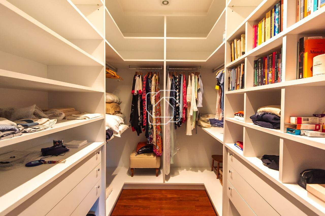 Casa de Condomínio à venda em Monte Mor - SP - Haras Larissa: Closet