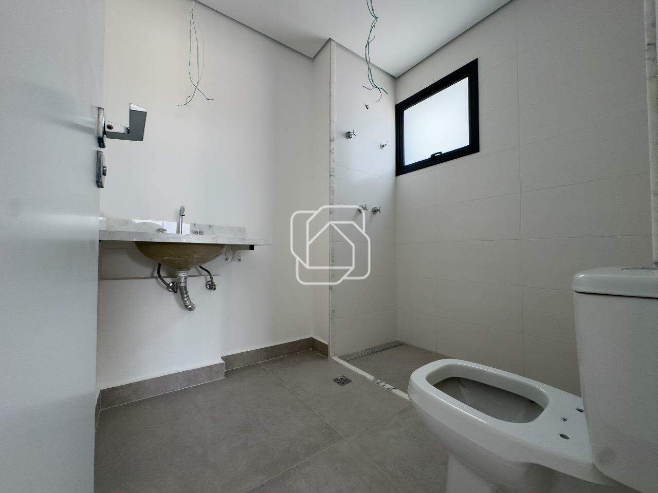 Apartamento à venda em Indaiatuba - SP - Atmosphera: Banheiro