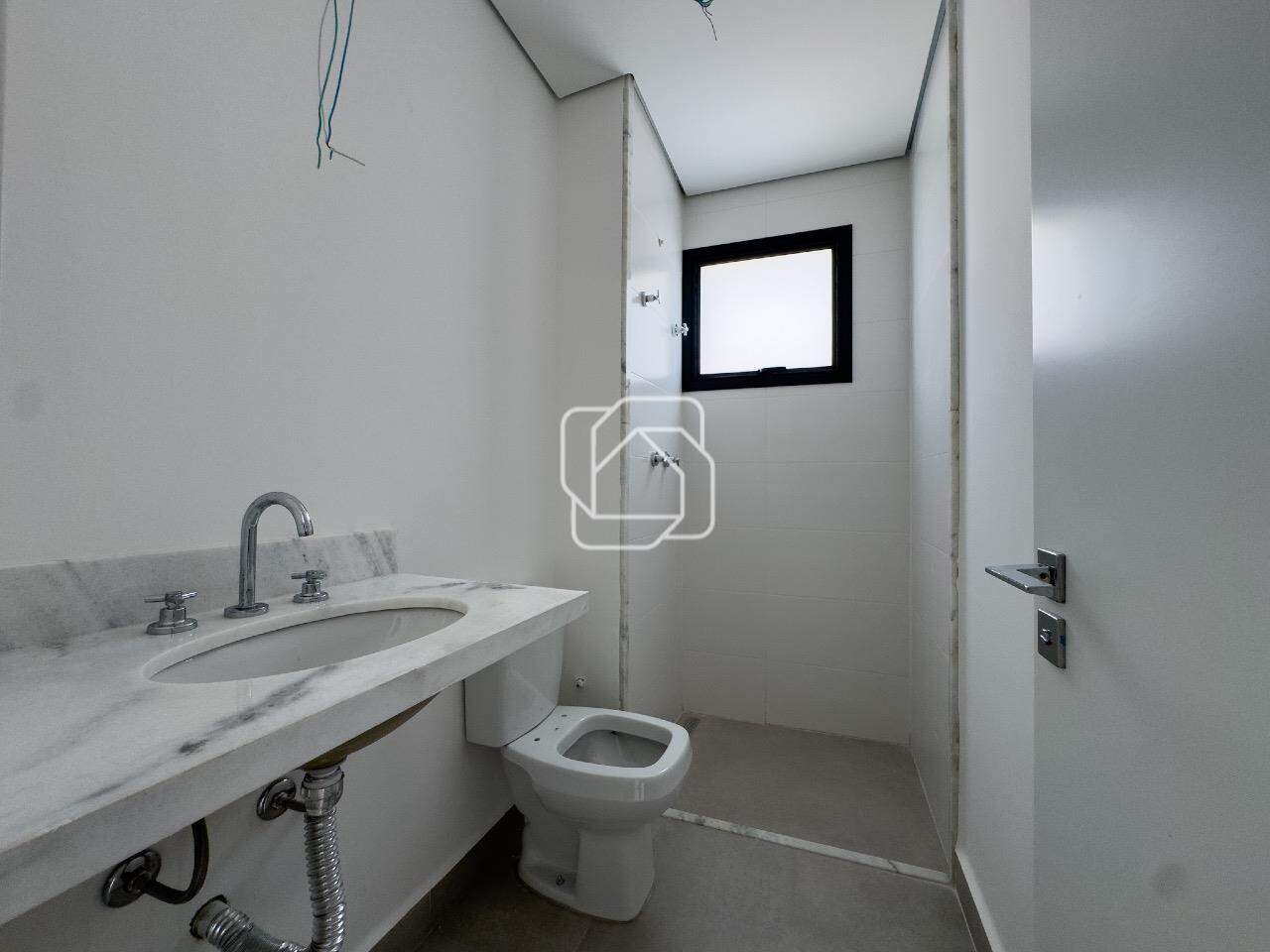 Apartamento à venda em Indaiatuba - SP - Atmosphera: Banheiro