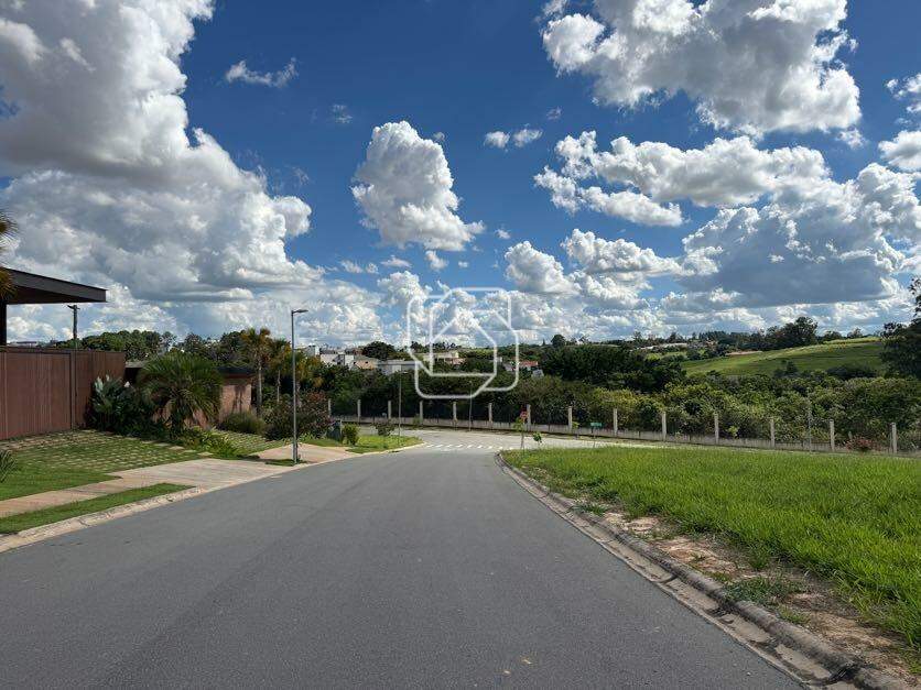 Terreno à venda em Indaiatuba - SP - Reserva Petrus: Rua do terreno