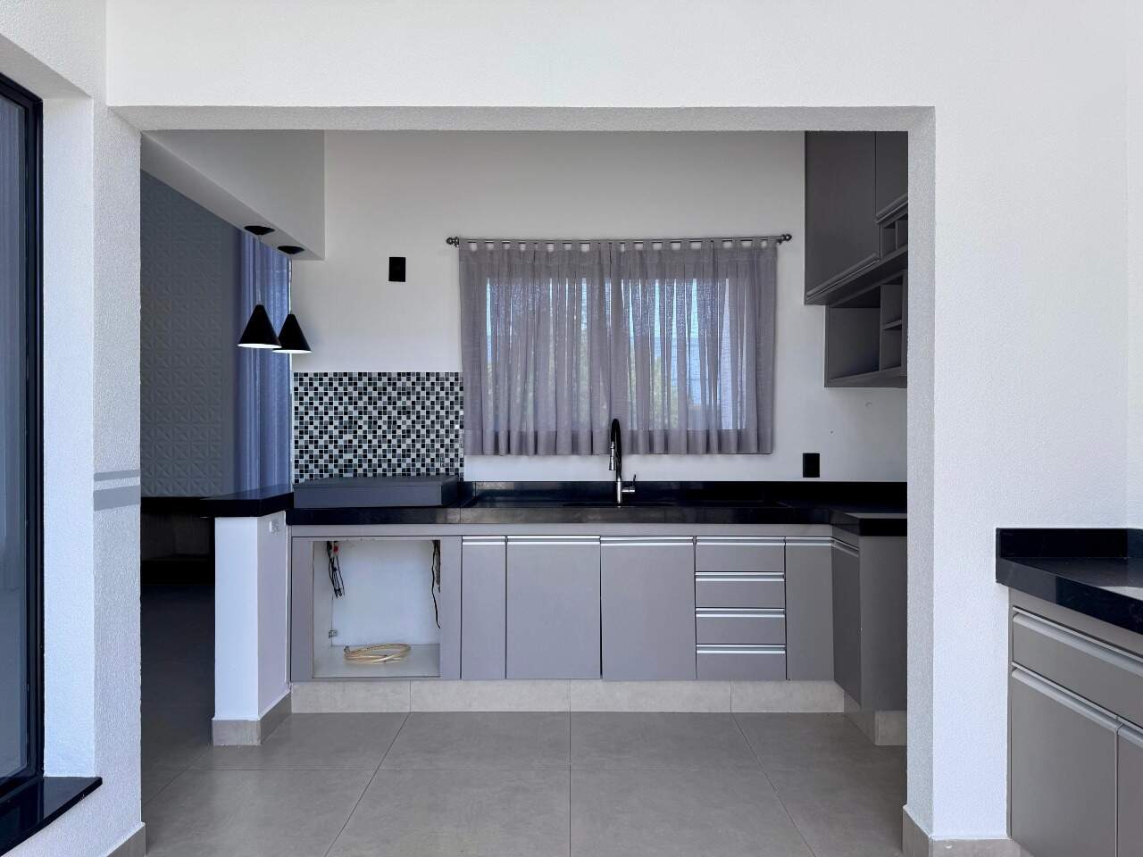 Casa para aluguel em Salto - SP - Village Moutonnée: