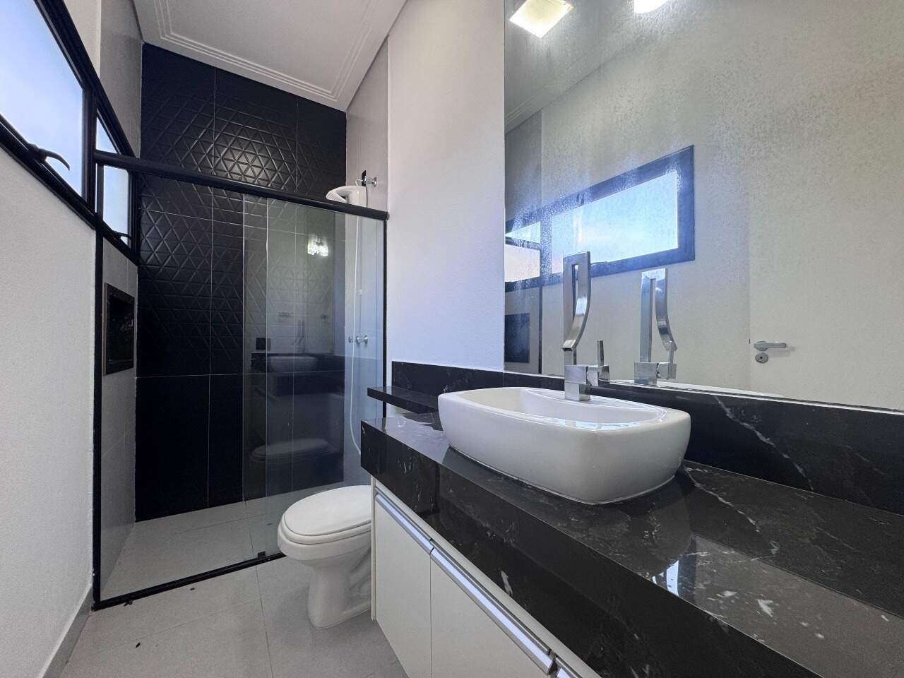 Casa para aluguel em Salto - SP - Village Moutonnée: