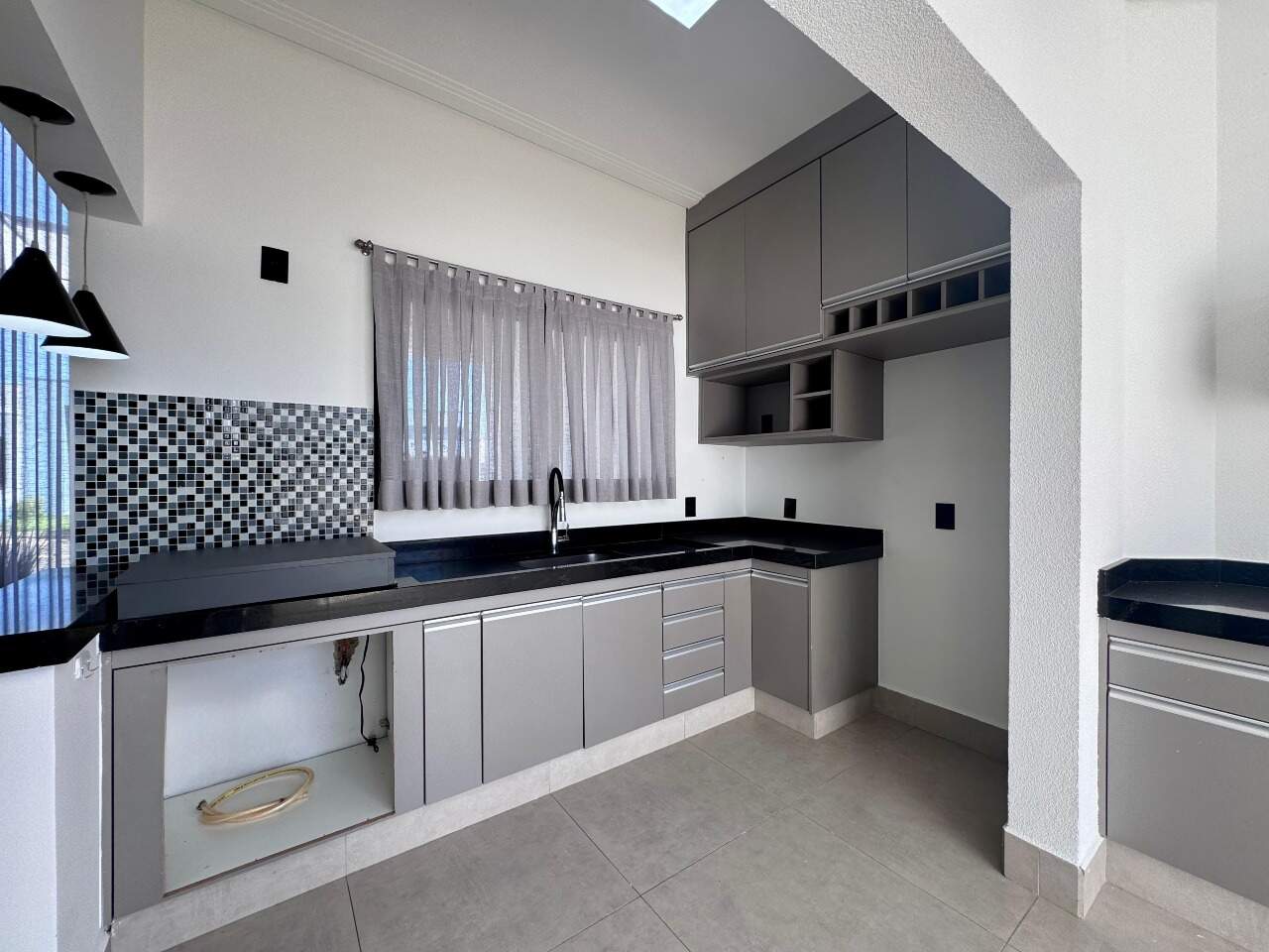 Casa para aluguel em Salto - SP - Village Moutonnée: