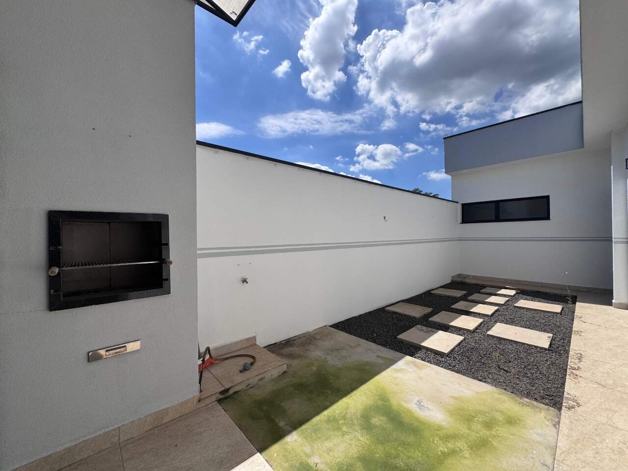 Casa para aluguel em Salto - SP - Village Moutonnée: