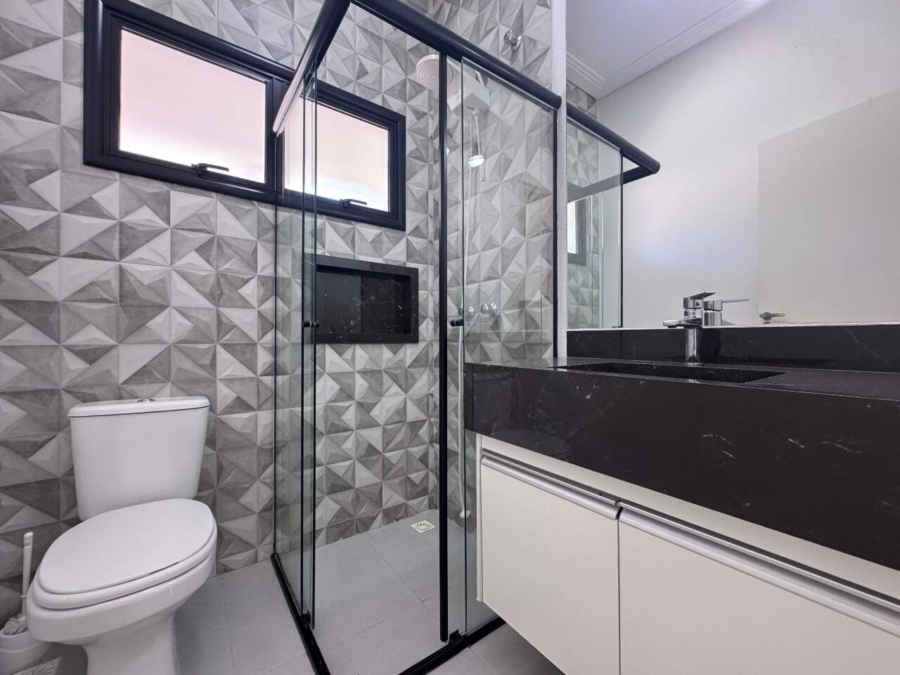 Casa para aluguel em Salto - SP - Village Moutonnée: