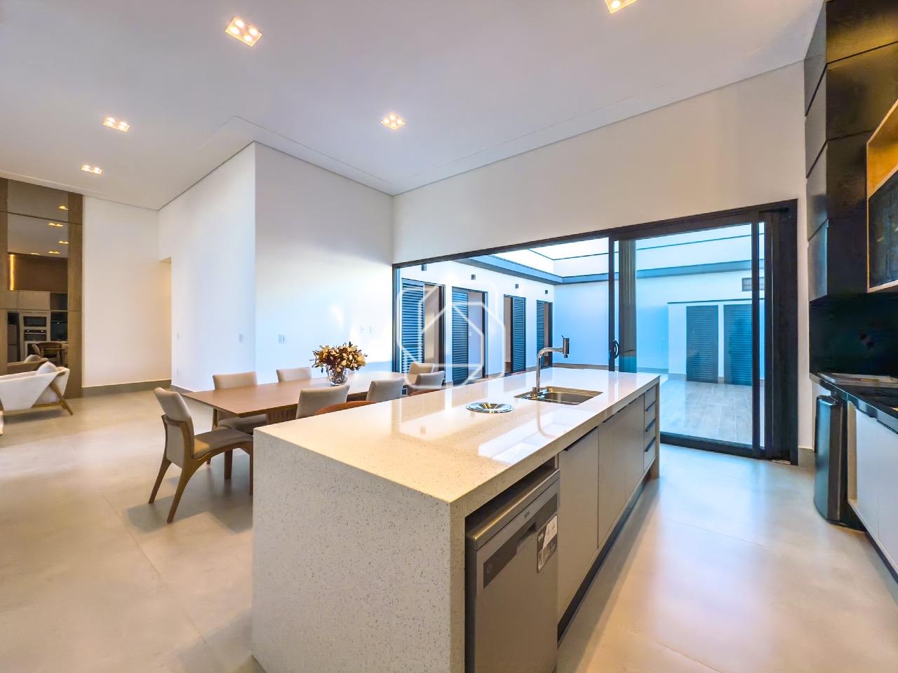 Casa de Condomínio à venda em Indaiatuba - SP - Jardim Residencial Dona Lucilla: Cozinha integrada