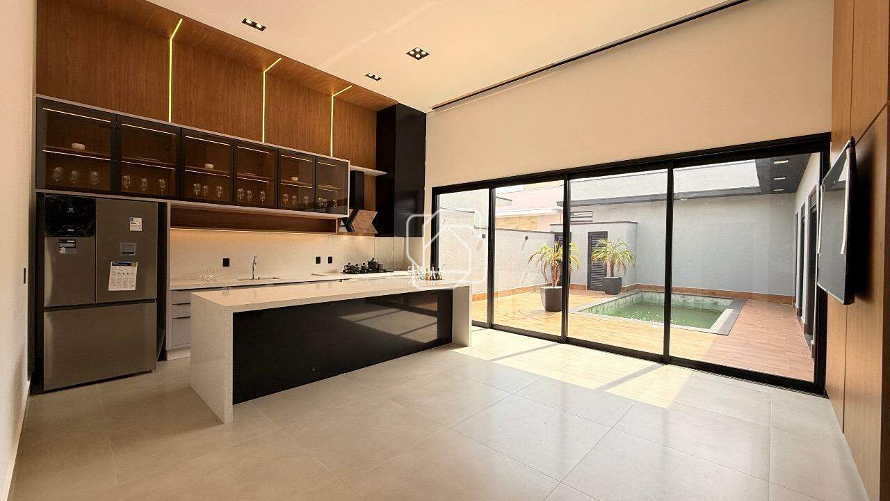 Casa de Condomínio à venda em Indaiatuba - SP - Jardim Residencial Dona Lucilla: Cozinha integrada