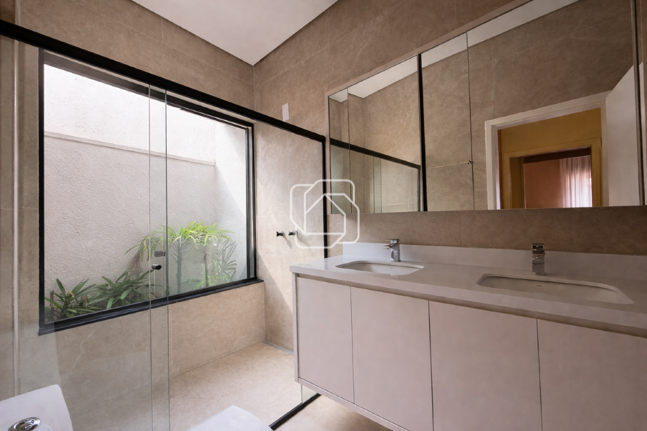 Casa de Condomínio à venda em Indaiatuba - SP - Jardim Residencial Maria Dulce: BANHEIRO SUITE MASTER
