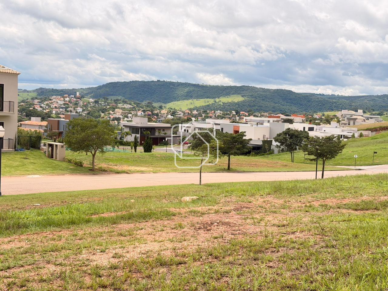Terreno à venda em Itu - SP - Residencial Parque Campos de Santo Antônio II: 