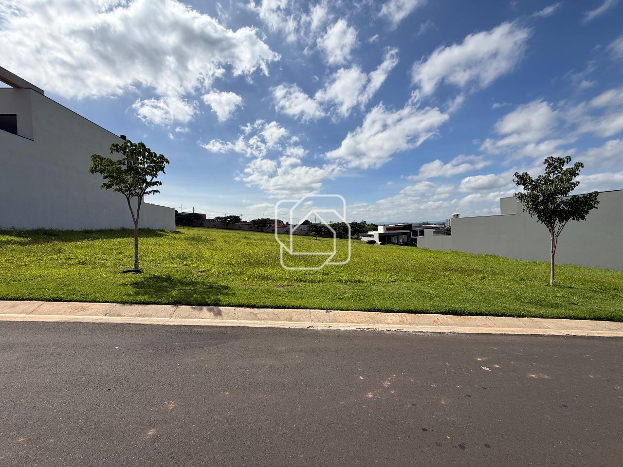 Terreno à venda em Indaiatuba - SP - Jardim Villa Sapezal: Visão geral do terreno