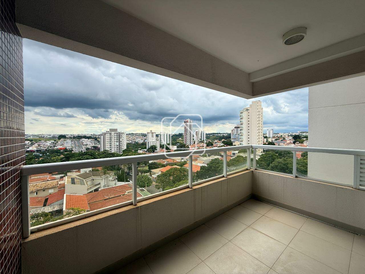 Apartamento à venda em Indaiatuba - SP - Condomínio Residencial Due: Varanda