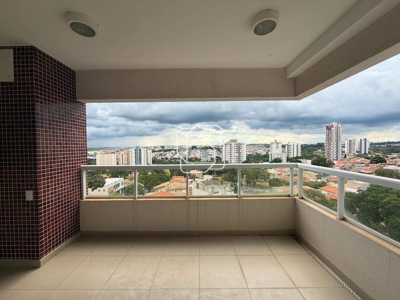 Apartamento à venda em Indaiatuba - SP - Condomínio Residencial Due: Varanda