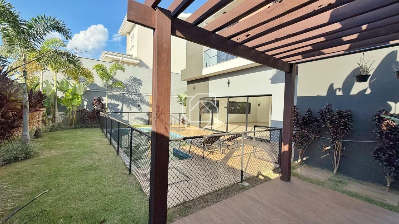 Casa de Condomínio à venda em Indaiatuba - SP - Jardim Vila Paradiso: Área externa