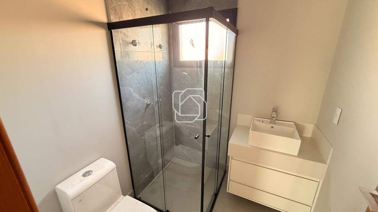 Casa de Condomínio à venda em Indaiatuba - SP - Residencial Milano: Banheiro