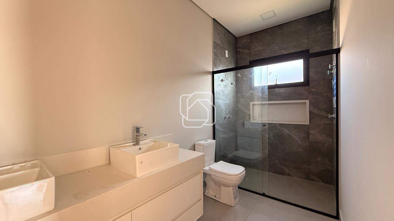 Casa de Condomínio à venda em Indaiatuba - SP - Residencial Milano: Banheiro