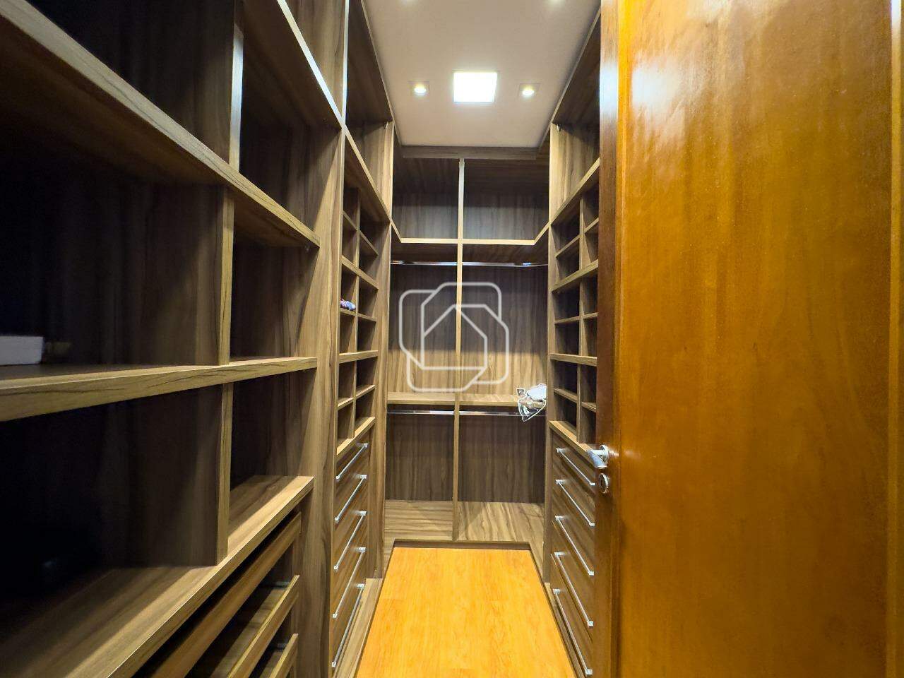 Casa de Condomínio à venda em Indaiatuba - SP - Jardim Maison Du Parc: Closet