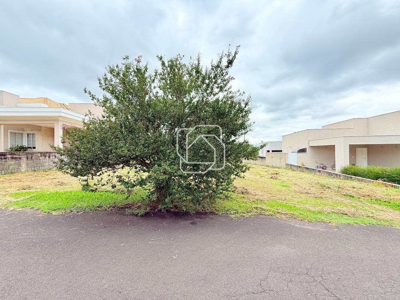 Terreno à venda em Salto - SP - Condomínio Fazenda Palmeiras Imperiais: