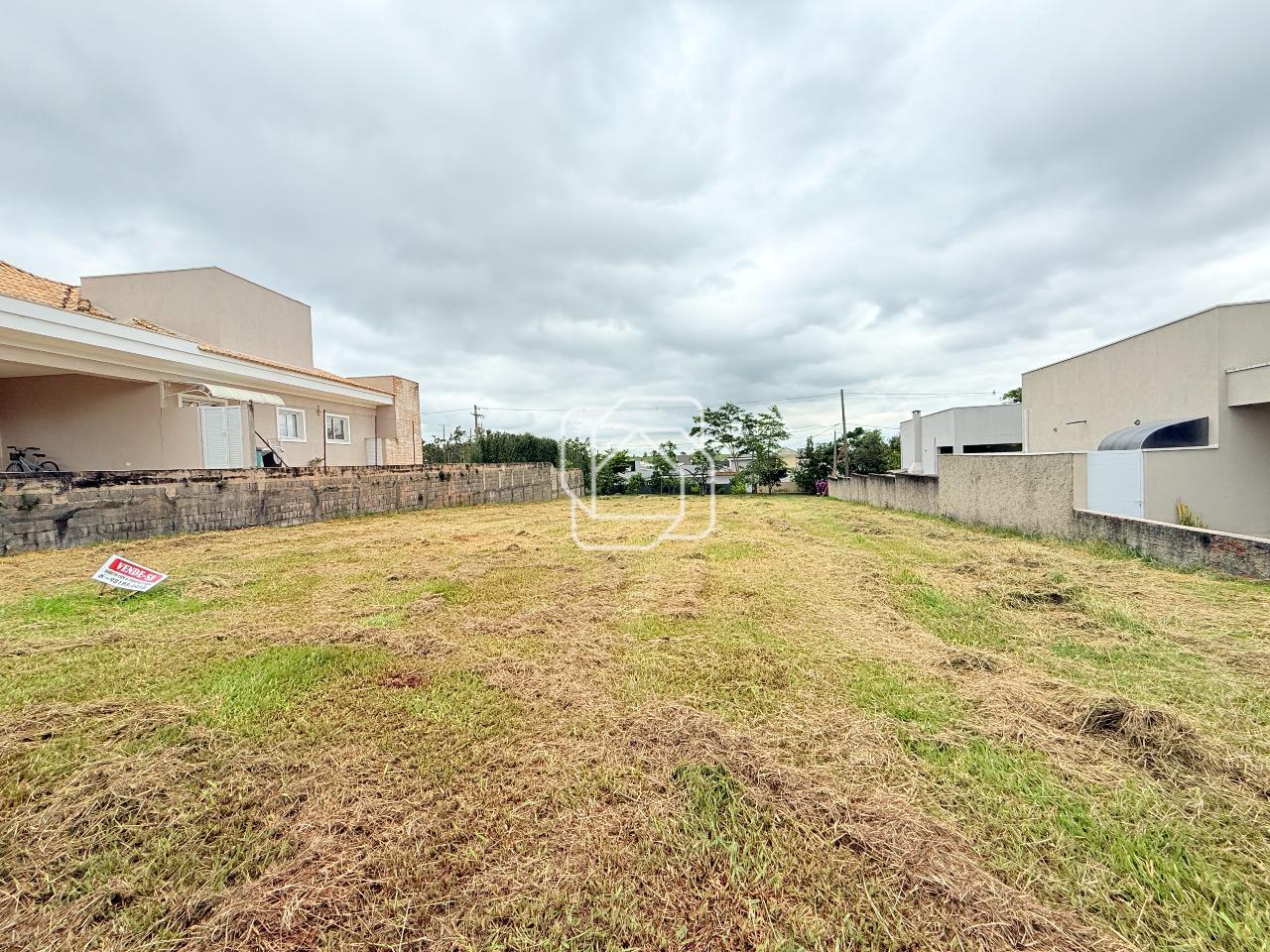 Terreno à venda em Salto - SP - Condomínio Fazenda Palmeiras Imperiais: